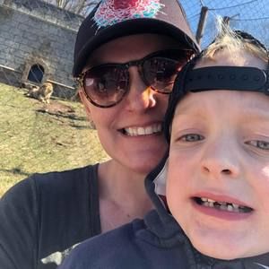 Meet your Posher, Stephanie